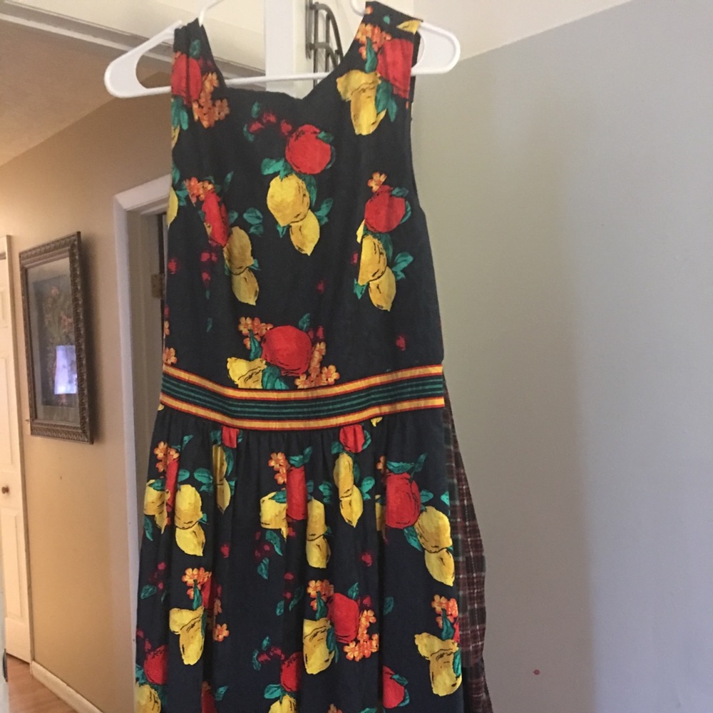 Dress - Picture 2 of 2